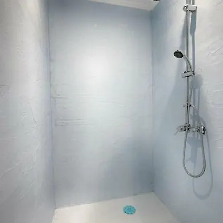 Feakia 2 Séjour à la campagne