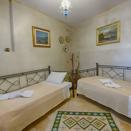 Lantställe Feakia 2 Agios Gordios (Corfu)